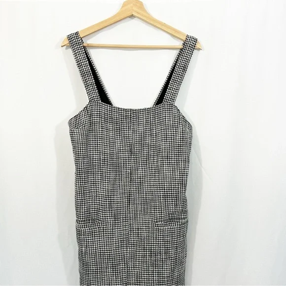 Abercrombie and Fitch Houndstooth Plaid Jumper Dress - Picture 3 of 9